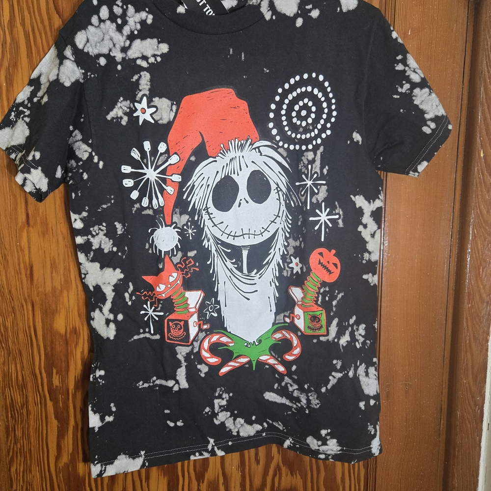 Hot Topic Black and White Jack Skellington Tee
